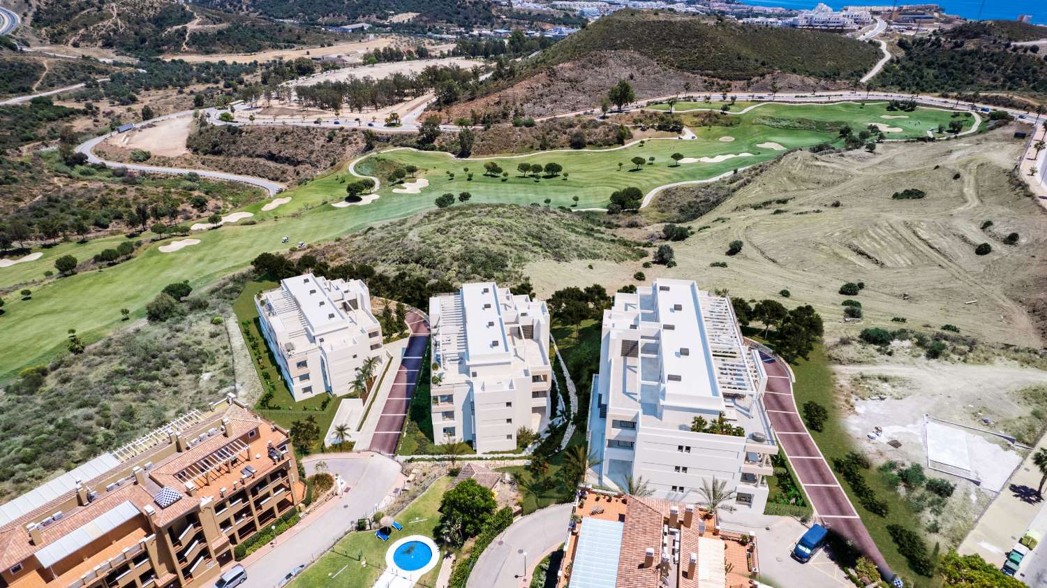 Apartamento con un diseño que prioriza la luminosidad y el confort, situado en la costa del Sol