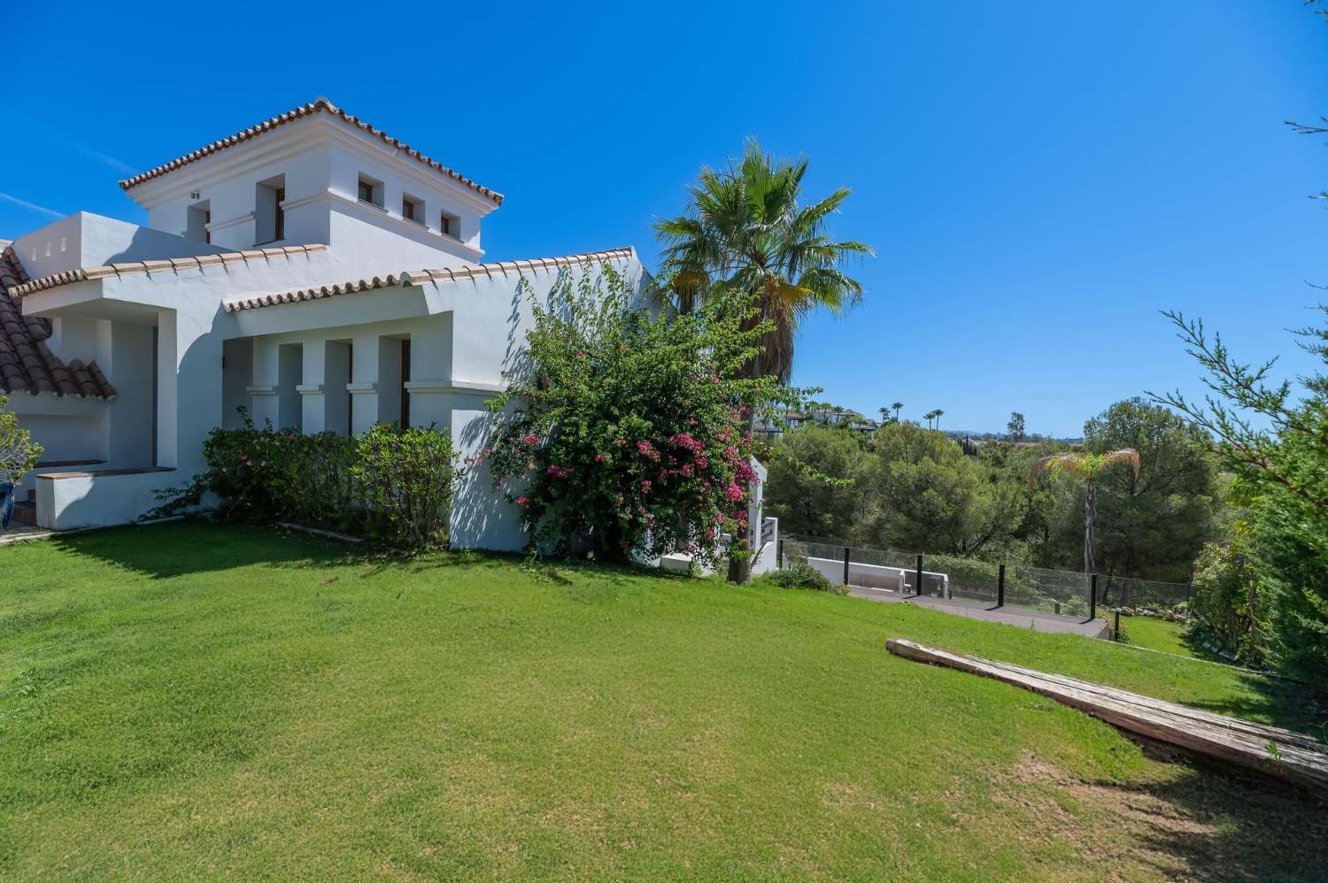 Villa de lujo en primera línea de golf en La Resina Golf