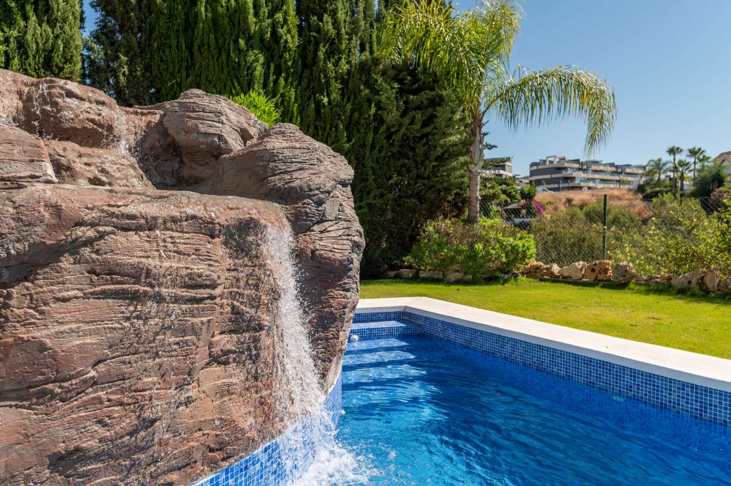 Villa de lujo en primera línea de golf en La Resina Golf