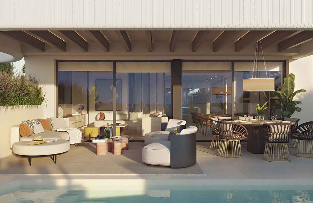 Exclusiva residencial ubicada en primera línea de playa en Las Chapas, Marbella